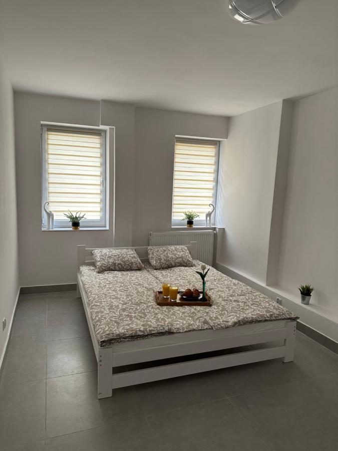 Apartament Medalionow Z Parkingiem Apartman Lublin Kültér fotó